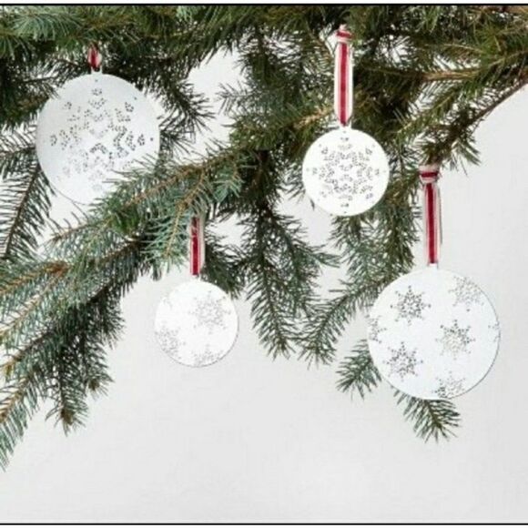 Hearth and Hand With Magnolia Christmas - Picture 5 of 7